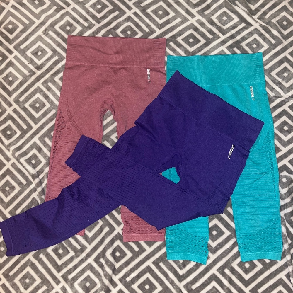Gym shark leggings